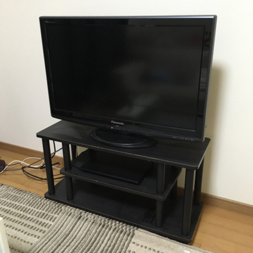 テレビ(Panasonic)32インチ＋テレビボード