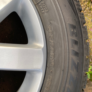 スタッドレスタイヤ　VRX  ゴルフ5以降のVW車
