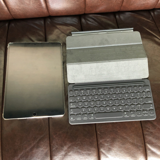 iPad Pro10.5 512G 純正キーボード付き