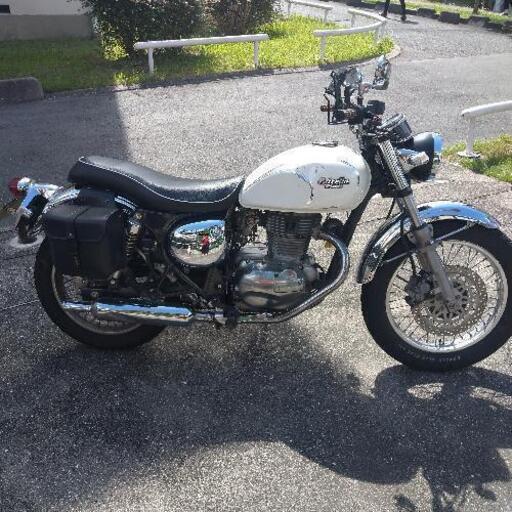 エストレヤ250です。