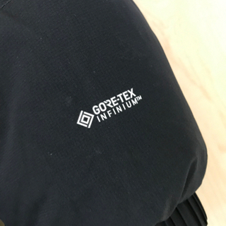【美品】mont-bell モンベル ダウンジャケット ブラック ゴアテックス