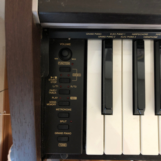 電子ピアノ　CASIO PX-700をお売りします