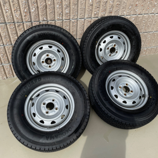 スタッドレスタイヤ ほぼ新品 | www.unimerfertilizzanti.it