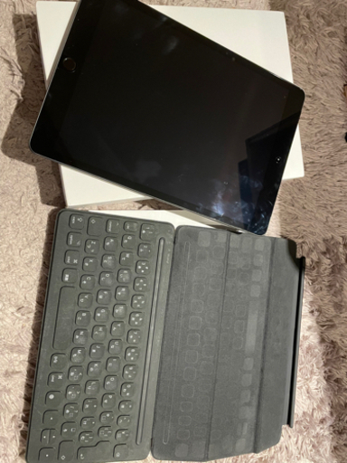 iPad第7世代 smartkeyboard