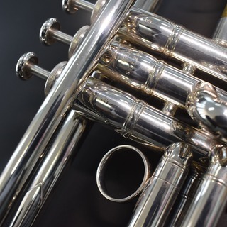 中古　ヤマハトランペット　YTR-8335RS