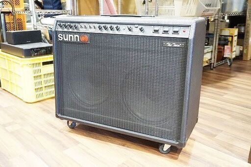 【苫小牧バナナ】フェンダー/FENDER ギターアンプ コンボ THE TWIN 黒ノブ 激しい歪みもこれ一台で 若干ガリあり♪