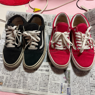 VANS スニーカー 黒、赤