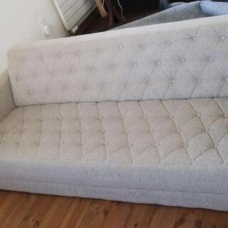 プリーツプリーズpleatspleaseカーディガン黒-引き取り限定　値下げしてます　レトロモダンソファー　3人掛け