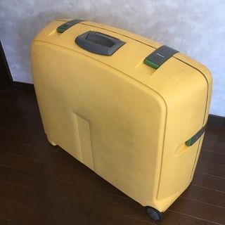 黄色スーツケース　60x70x30ｾﾝﾁ