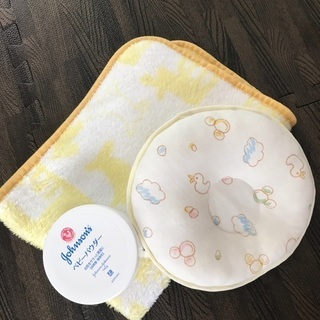 【ネット決済】新生児用枕、ブランケット、ベビーパウダー