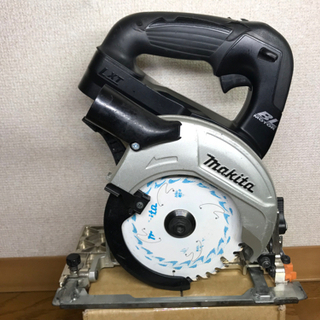 受け取り予定者有】マキタ 充電式マルノコ HS471D