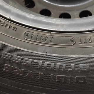 スタッドレス 205/70R15 ダンロップ ホイール付き4本