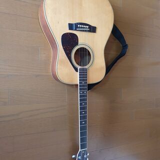 YAMAHA　FG-401（オレンジラベルだと思います）