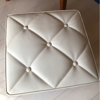 カリモク60 オットマン　ホワイト カリモク60 オットマン オフホワイト