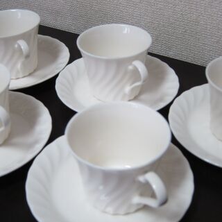 白いコーヒーカップ☆未使用 6客セット カップ&ソーサー