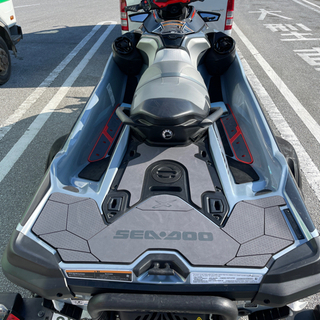 ジェットスキー　SEADOO RXT-300 アイスメタル&ラヴァレッド ジェットスキー SEADOO RXT-300 アイスメタル&ラヴァレッド