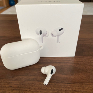 【ネット決済・配送可】  airpods pro (使用回数4回)