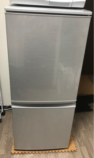 2017年　SHARP冷凍冷蔵庫　137L　1～2人暮らし　どっちもドア