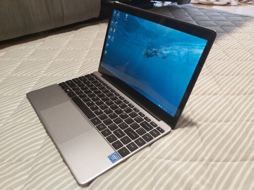 ノートパソコン CHUWI Lapbook SE Win 10 Home, 4GB RAM, 128GB SSD, 32GB eMMC
