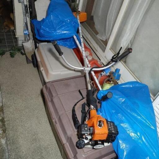 タナカ製草刈払い機