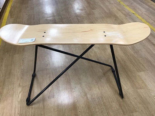 【トレファク神戸新長田】skateboard furnitureのサイドテーブルです。【取りに来れる方限定】