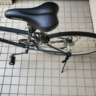 DUNLOP クロスバイク 700c (スマホホルダー, 空気入れ, 盗難防止ロック)