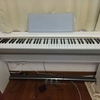 CASIO 電子ピアノ PX-130WE
