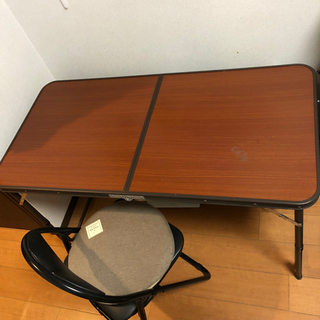 コーナン　アルミテーブル+ パイプ椅子セット