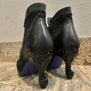 ANNA SUI 猫足ヒールブーツ