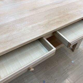 飛騨産業 (ヒダサンギョウ) ベンチダイニング4点セットをご紹介