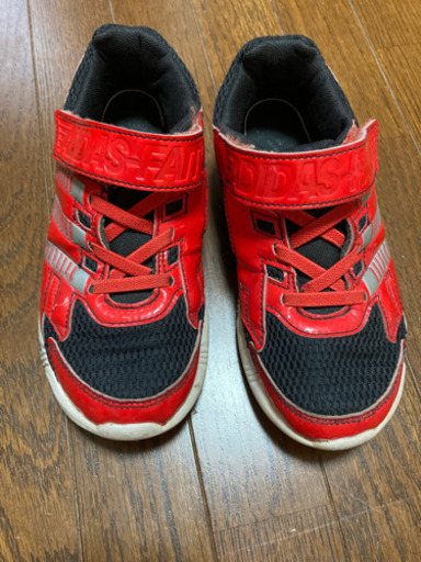 男の子adidas アディダススニーカーcm モモ 浦安のキッズ用品 子供用シューズ の中古あげます 譲ります ジモティーで不用品の処分