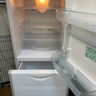 I325 HITACHI 3ドア冷蔵庫　2010年式　265L