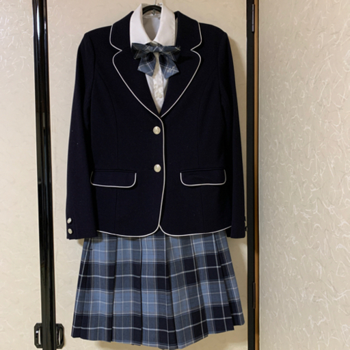 小学校卒業式用スーツ　pom ponette junior