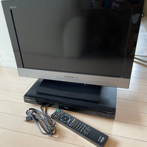 ソニー BRAVIA 液晶テレビ 22型　SONY KDL-22EX300 2010年製　Blurayプレイヤー　BDP-S360　2台セット