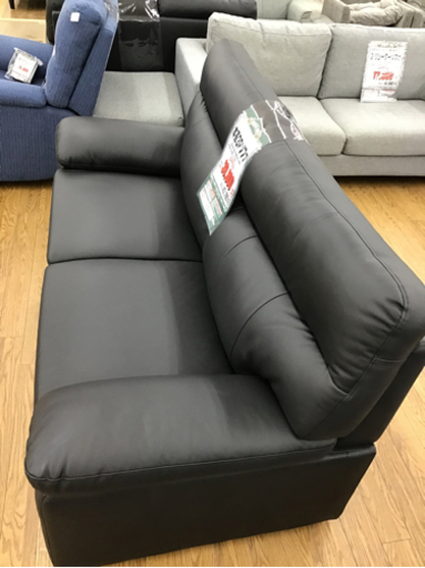 KI-126【ご来店頂ける方限定】新入荷　アウトレット　本革3シーターソファ　黒 KI-126【ご来店頂ける方限定】新入荷 アウトレット 本革3シーターソファ 黒