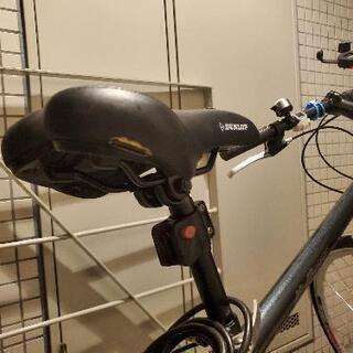 DUNLOP クロスバイク 700c (スマホホルダー, 空気入れ, 盗難防止ロック)