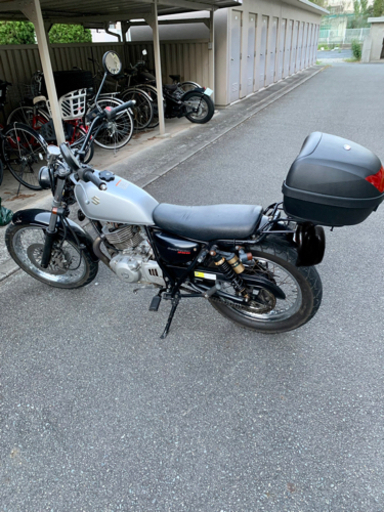 グラストラッカー