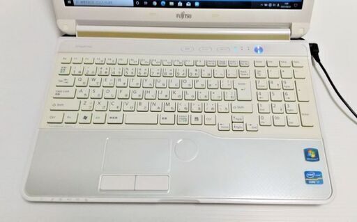 ☆美品・富士通 LIFEBOOK☆最強Core i7/4GB/500GB/WEBカメラ/オフィス