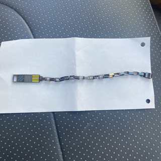 ルイヴィトンブレスレット