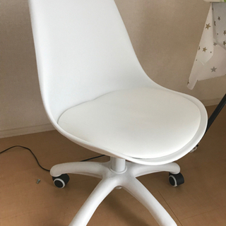白い椅子　未使用に近い　本日限定引き取り無料