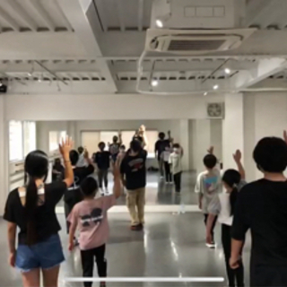 【キッズダンス】BTSやSEVENTEENを踊ろう☆八尾市　ダンススタジオ - 教室・スクール