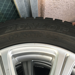 フィット等に！スタッドレスタイヤ4本セット(ダンロップ)