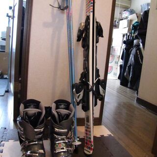 スキー板、ビンディング、靴、ストック一式袋カバー付き