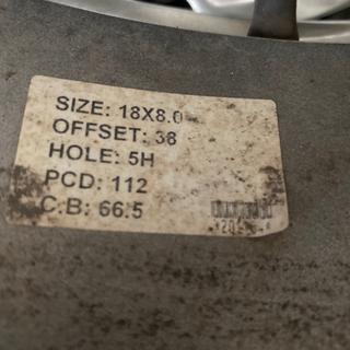 アウディ　18インチ　225/45R18 WM01 値下げしました。