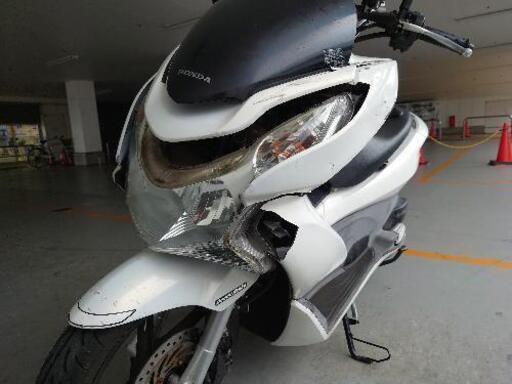 【再募集】pcx125 カウル割れ