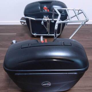 W650 純正オプション パニアケース および フレーム リアキャリア