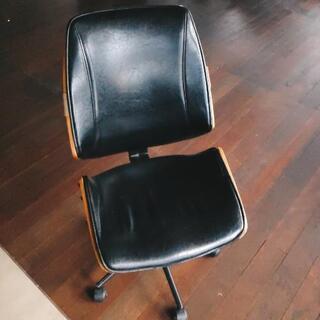 【ネット決済】お洒落な椅子（木と革）