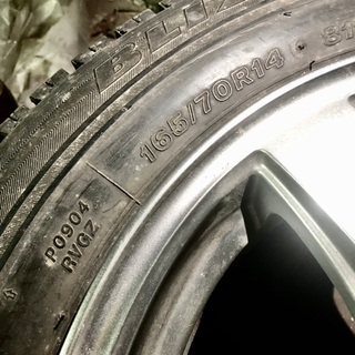 ホイル付き　ブリザック冬用タイヤ　中古4本