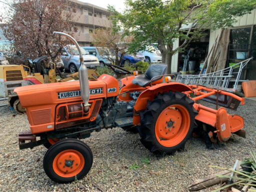 クボタトラクターL1501   新品タイヤ付き