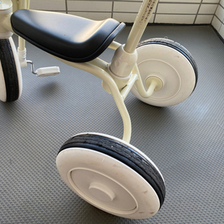 通販 人気 美品 無印良品 舵取り棒付き アイボリー 三輪車 三輪車 乗り物 Labelians Fr